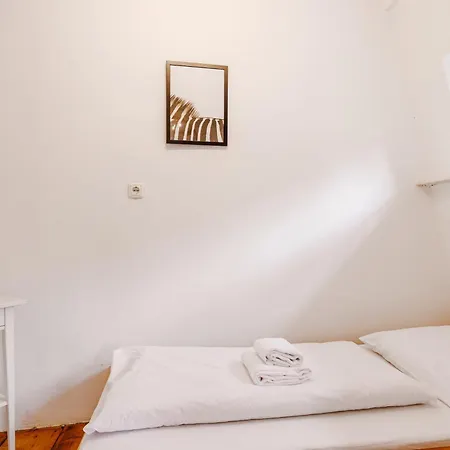 Am Weissen Turm Apartment