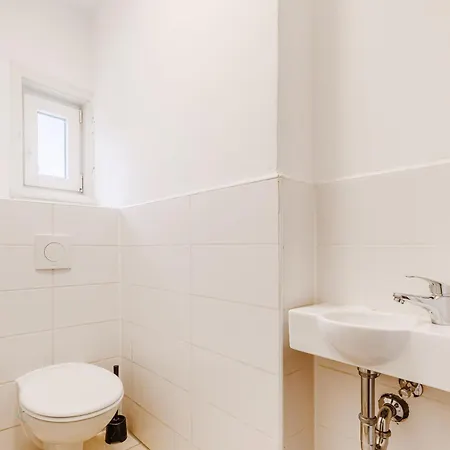 Am Weissen Turm Apartment *